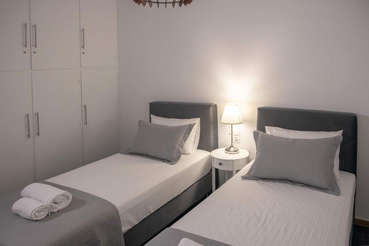 Sfakion 6 Apartment Chrissi Akti Chania Exterior foto
