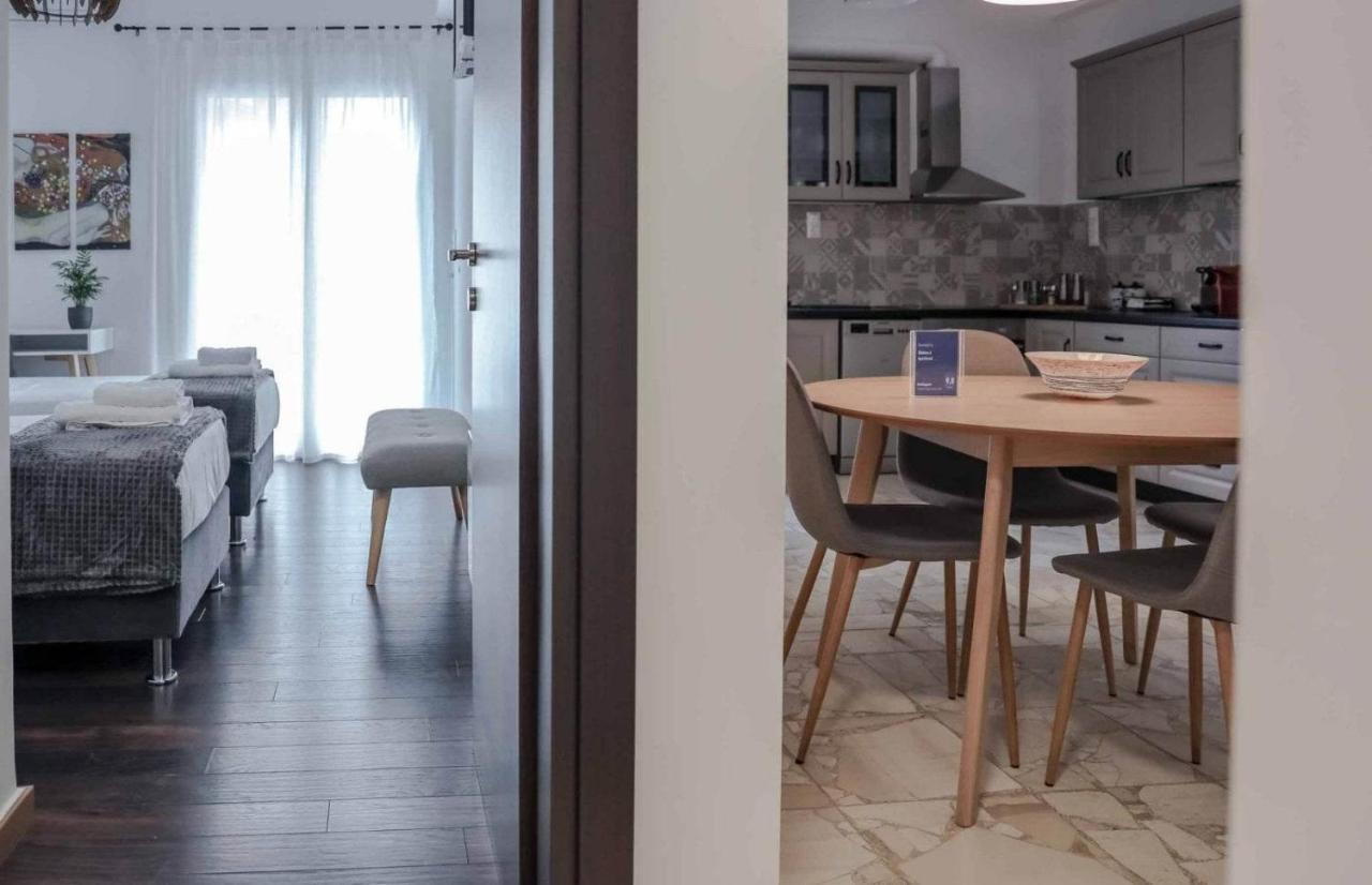 Sfakion 6 Apartment Chrissi Akti Chania Exterior foto